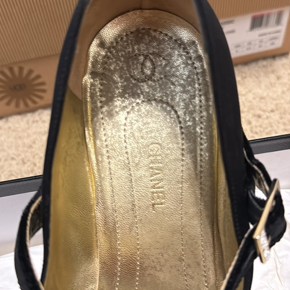 Chanel black Mary Jane style pumps - AUTHENTIC -size 39 European / 8 1/2 US - Picture 9 of 16
